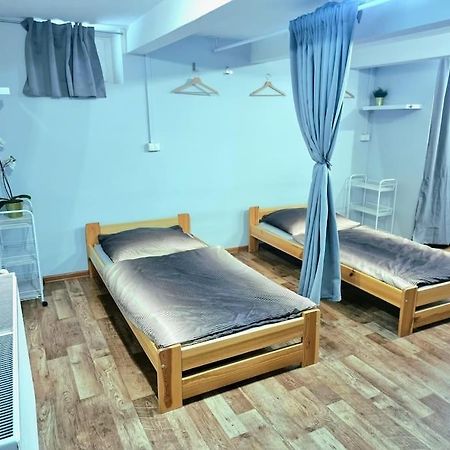 Simple Apartment Near Hockey & Football Arena Bratislava Eksteriør billede