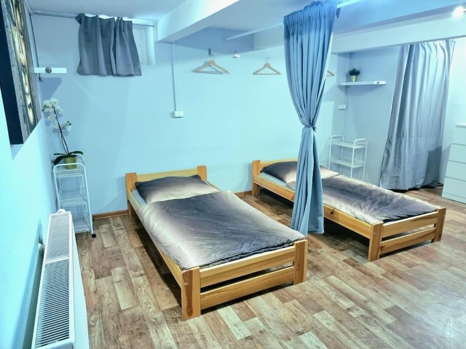 Simple Apartment Near Hockey & Football Arena Bratislava Eksteriør billede